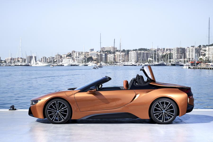 BMW i8 Roadster (I15) 2018 года  (WW) (фото 188 из 198)